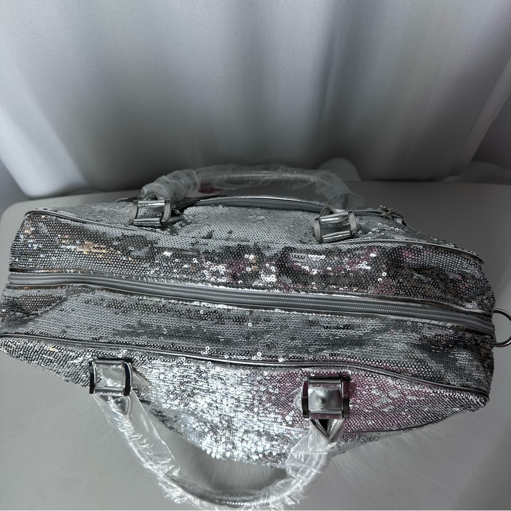 Joan Boyce Silver Sequin Weekender Travel Bag Glam Overnight NWT - Picture 5 of 16